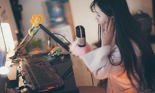 探索《乱公伦媳》免费免费版官方版的最新动态与背景