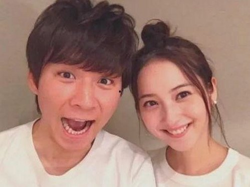 揭秘“小🐔🐔伸进🈲🔞🔞A官方版正版下载”背后的内容差异