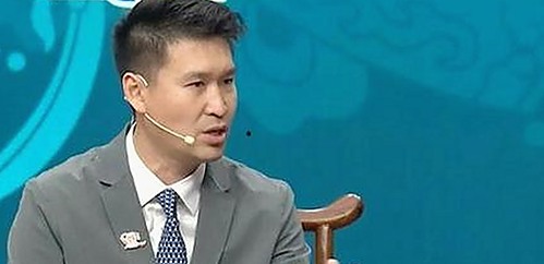 探索日批官方版下载：从中国影视到数字资源的转变